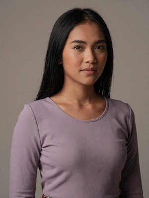 Ratna, 28 years old from Indonesia