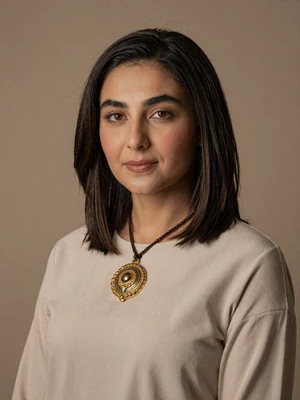 Zarina, 28 years old from Tajikistan